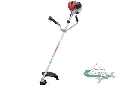 Desbrozadora D53K con motor Kawasaki TJ53E y disco de tres puntas